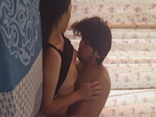 Hisaplah dengan cepat, suamiku sudah pulang sekarang